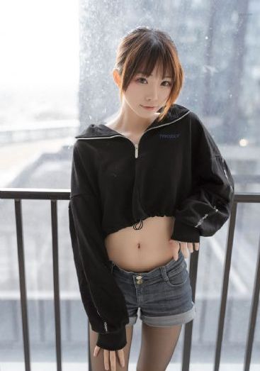 欧美写真在线_完整版电影在线观看