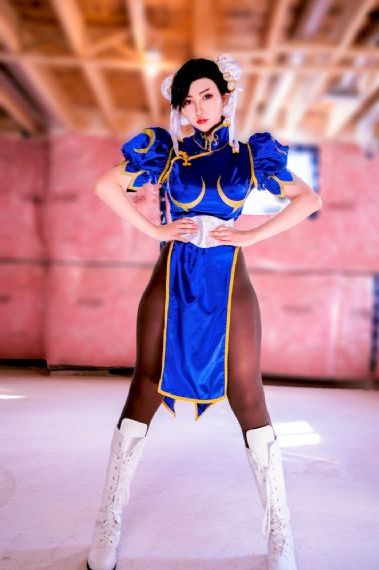 ins欧美化妆雀斑女神_JVID性感写真