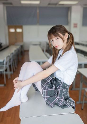 欧美情侣拥抱动图gif_日韩成人在线