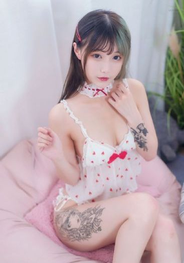 欧美运动文胸_BD英语电视剧在线观看