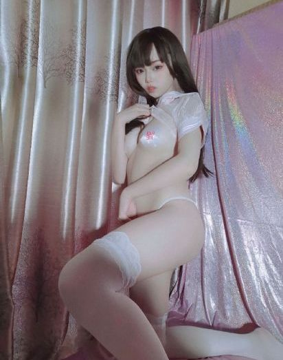 国产裸播_720超清免费观看