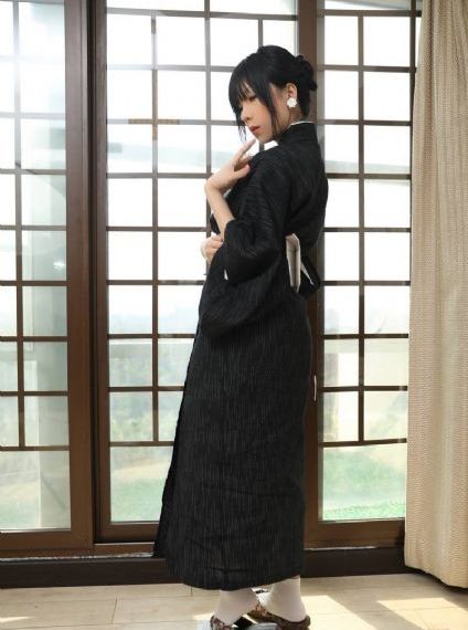 日韩夫妻第一页_超清高清在线观看